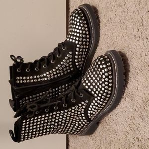 Boots Wild Pair size 8 M